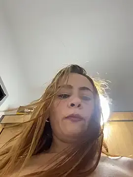 Stripchat Adult Webcam of Natigoonzalez