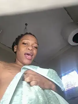 Stripchat Free Live Porn of BonnyMolhada
