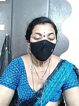 Stripchat Live Sex Cam of Leela_555