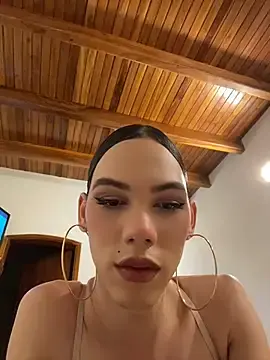 Stripchat Live Sex Cam of Carlita_cute