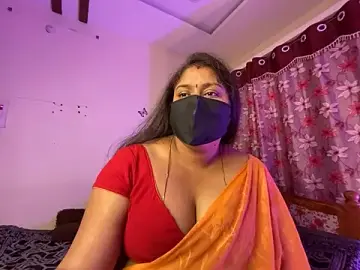 Stripchat Adult Webcam of LouleyRanii_Telugu