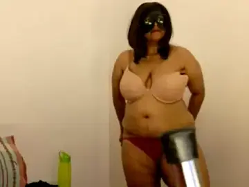 Stripchat Adult Webcams of Suzzy-SL