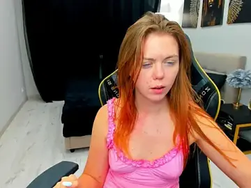 Stripchat Best Webcam of Strawberrye