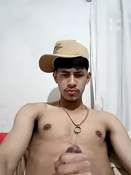Stripchat Free Porn Cam of Diamante886