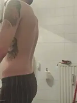 Stripchat Adult Webcam of Silent_lord27