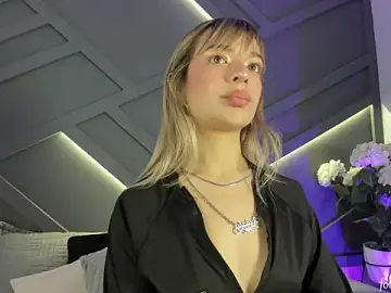 Stripchat Sex Cam of akemi__