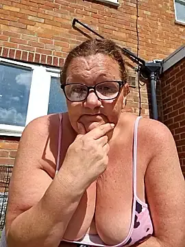Stripchat Adult Video Chat of MissQueenBeex