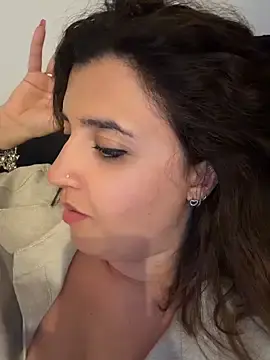 Stripchat Live Sex Cam of Novababy18