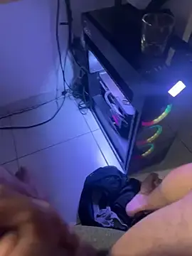Stripchat Live Sex of AlexGogo23