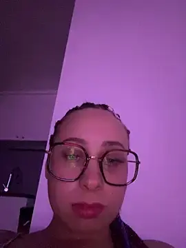 Stripchat Nude Webcam of queenlo_xxx