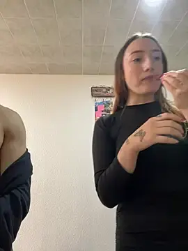 Stripchat Free Live Porn of Valery_Salmons