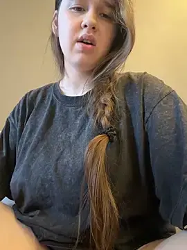 Stripchat Free Porn Cam of HornyGirlH