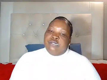 Stripchat Free Porn Cam of omalicha98