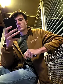 Stripchat Live Sex Cam of freshboy72