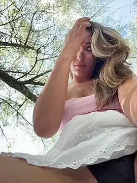 Stripchat Free Live Porn of Wonder_Kari