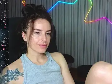 Stripchat Free Live Porn of xx_adrihanna_xx