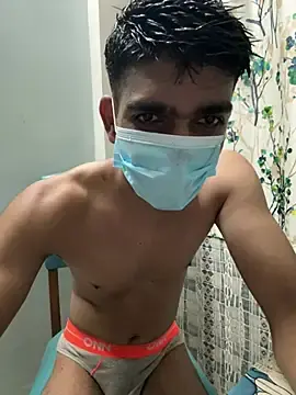 Stripchat Sex Cam of Naughtytomboy78