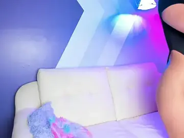 Stripchat Live Sex Cam of Awesome-Party