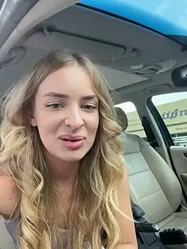 Stripchat Adult Webcam of EvieEvans