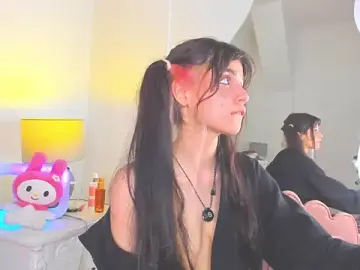 Stripchat Live Sex Cam of dolly_kitter