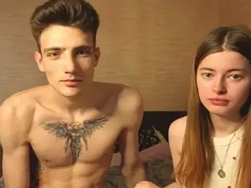 Stripchat Free Porn Cam of EmiliaCouple
