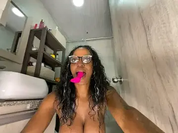 Stripchat Sex Chat of Bustykeyla