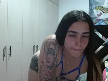 Stripchat Live Sex Cam of SarithaBunny
