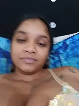 Stripchat Nude Webcam of Indianqueen03
