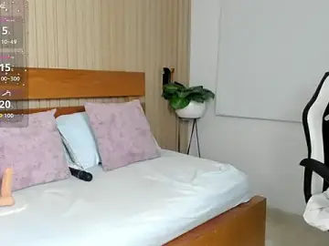 Stripchat Best live sex cam show of linda_rios_