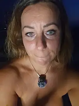 Stripchat Free Porn Cam of AngelaDesires