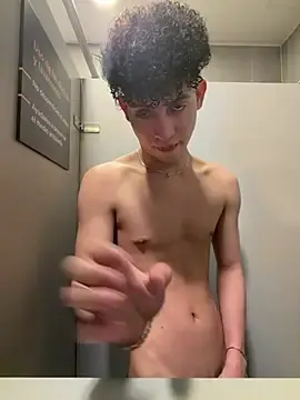 Stripchat Live Sex of yoursexyjose