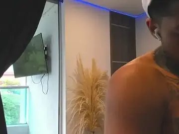 Stripchat Live Porn of Dominiofit
