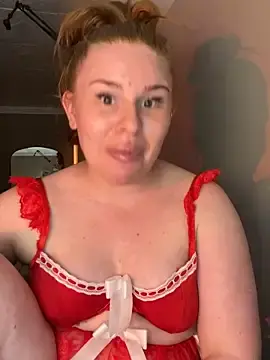 Stripchat Adult Webcam of RedFoxQueen