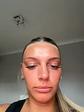 Stripchat Watch Live Sex Cams of IndiaHughesUkx