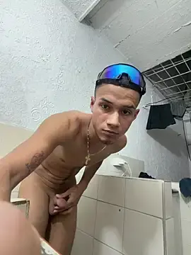 Stripchat Free Live Porn of friends_lust_latin