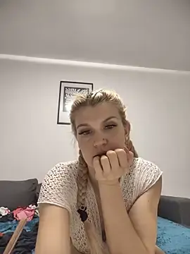 Stripchat Watch Live Sex Cams of HotBlondie69