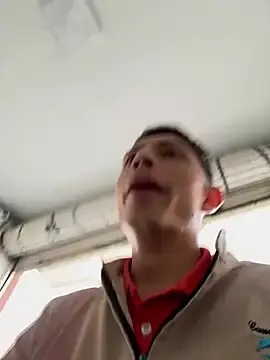 Stripchat Best Webcam of santiObrero