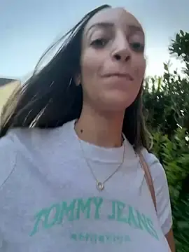 Stripchat Watch Live Sex Cams of BelleLouiseVp