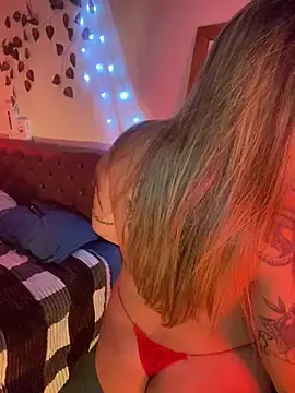 Stripchat Nude Webcam of Lindalatina2001