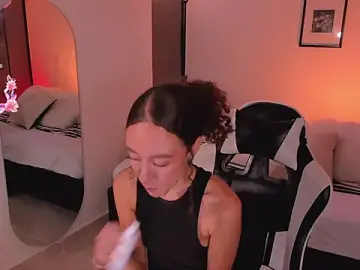 Stripchat Free Porn Cam of ChloeMoreti