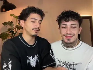 Stripchat Nude Webcam of Noah_and_Steven