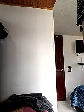 Stripchat Free Porn Cam of maynor_1998