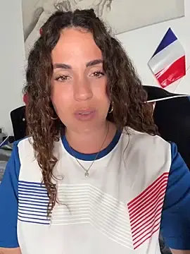 Stripchat Watch Live Sex Cams of Clarasense__