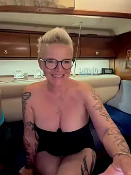Stripchat Sex Cam of German_Milf