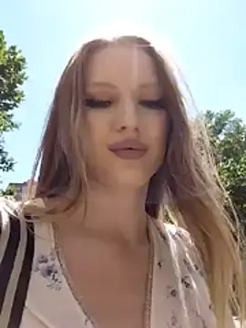 Stripchat Adult Webcam of caressyourself
