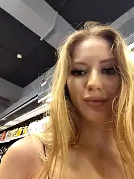 Stripchat Sex Chat of caressyourself