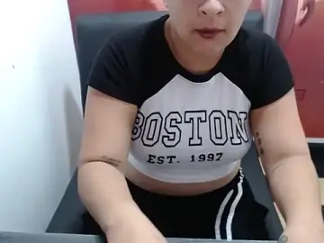 Stripchat Live Sex of Laura_hottt