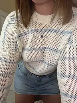 Stripchat Sex Cam of Megan_lu2