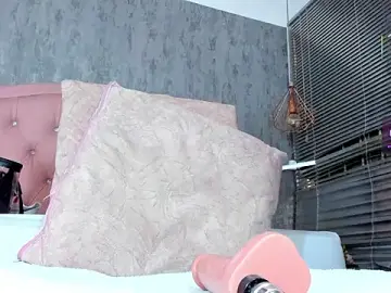 Stripchat Live Sex of naomidibello