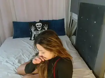 Stripchat Sex Cam of 3littles